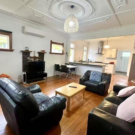 Spacious Retreat Near Ferry & Mall Wellington Bagian luar foto