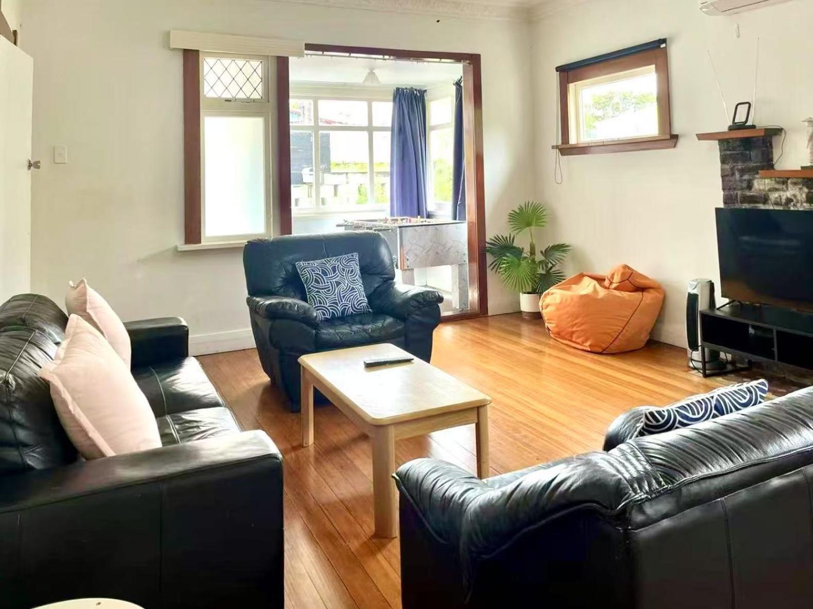 Spacious Retreat Near Ferry & Mall Wellington Bagian luar foto