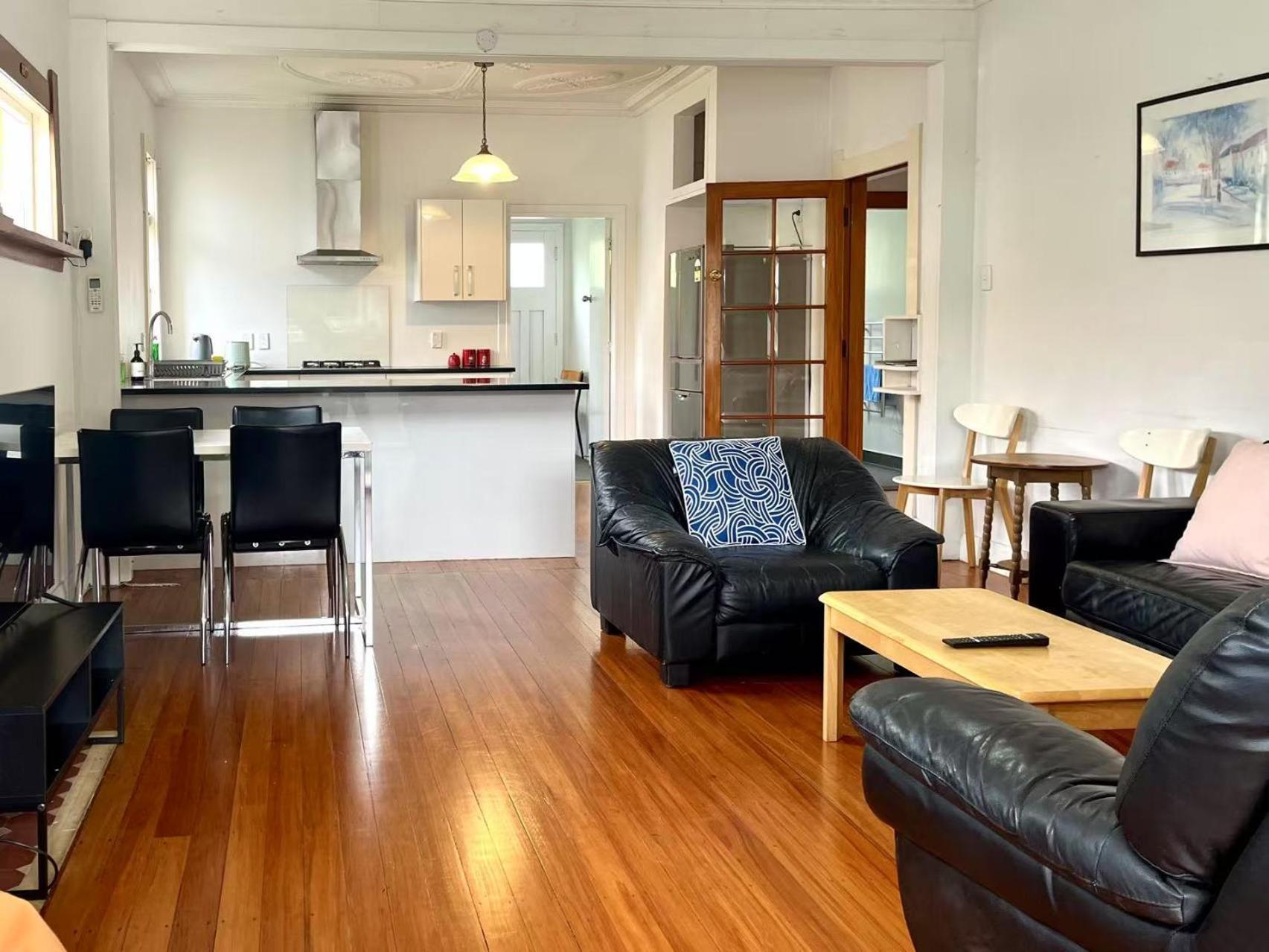 Spacious Retreat Near Ferry & Mall Wellington Bagian luar foto