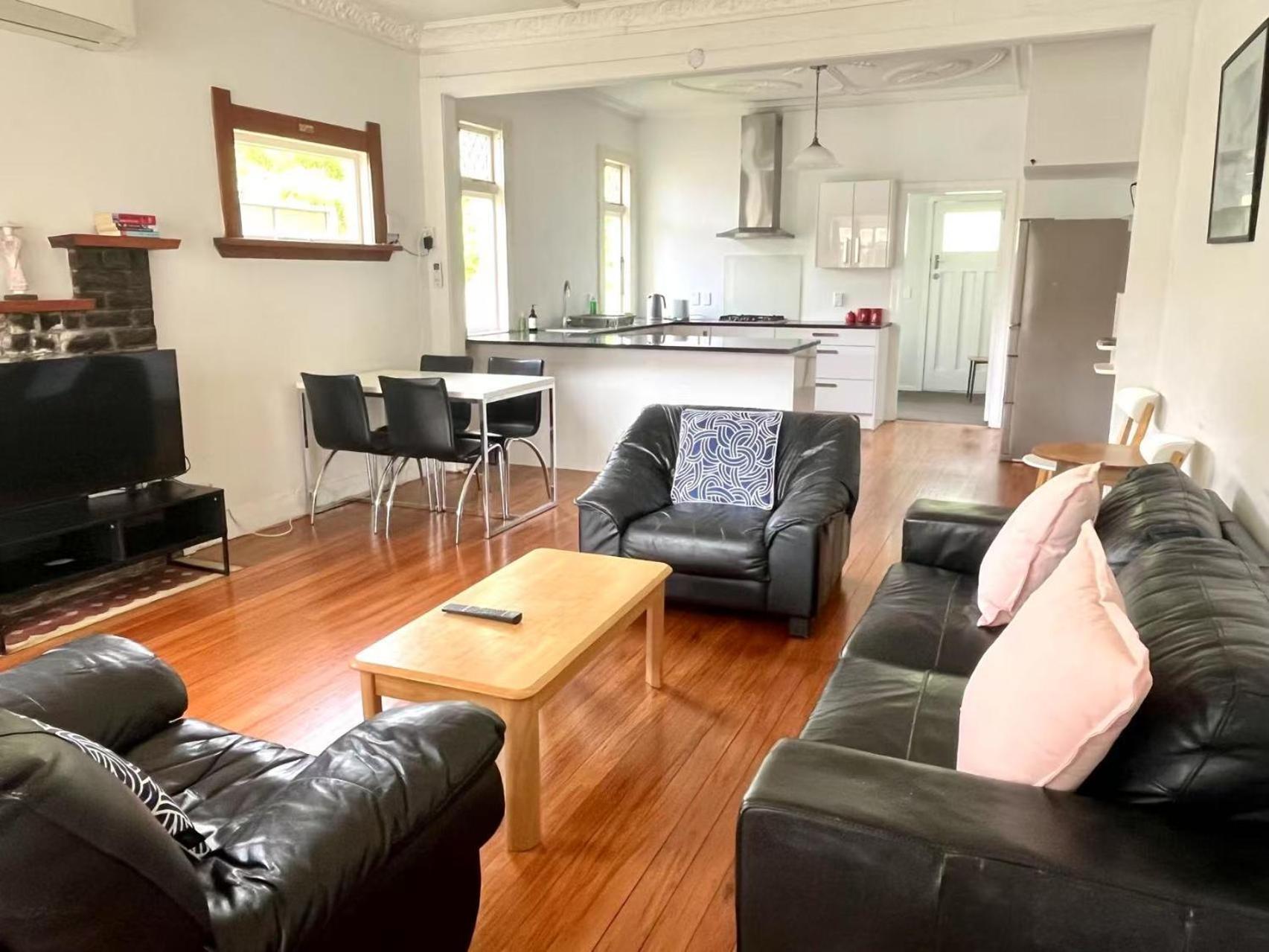 Spacious Retreat Near Ferry & Mall Wellington Bagian luar foto